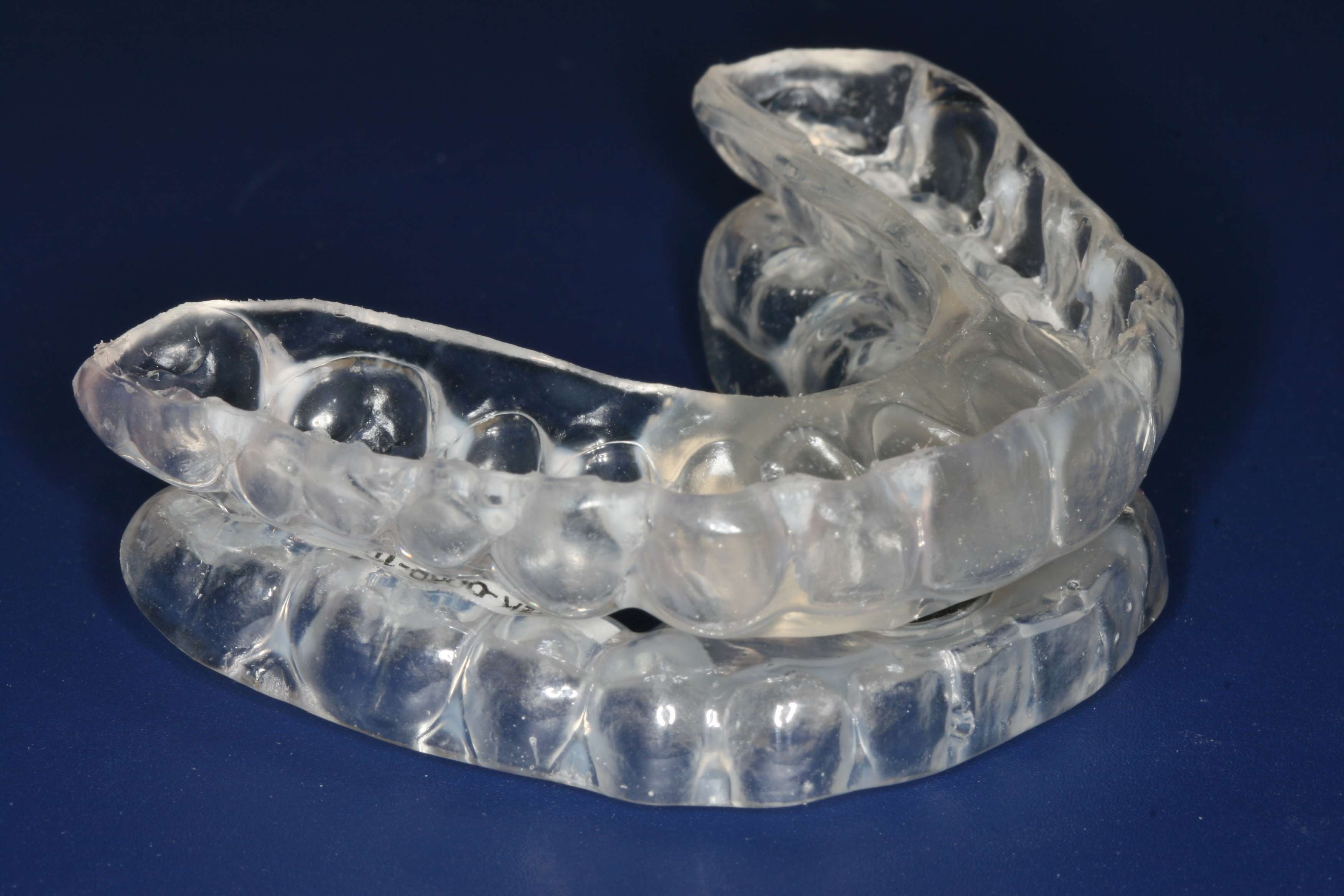 Aparelho odontológico transparente