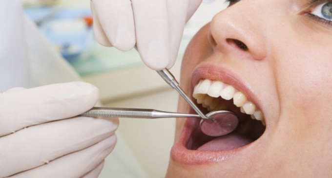 Dentista especialista em canal