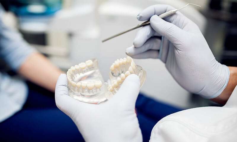 dentista especialista em prótese